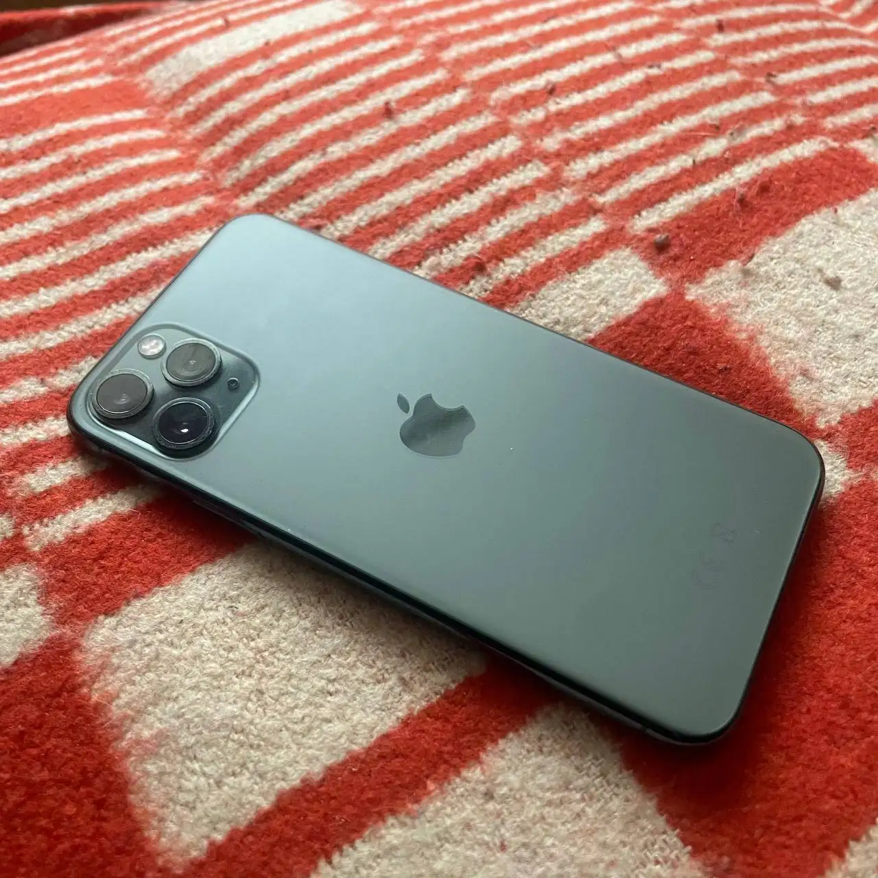 Apple iPhone 11 Pro 64GB - Смартфоны (Электроника) в Чебоксары