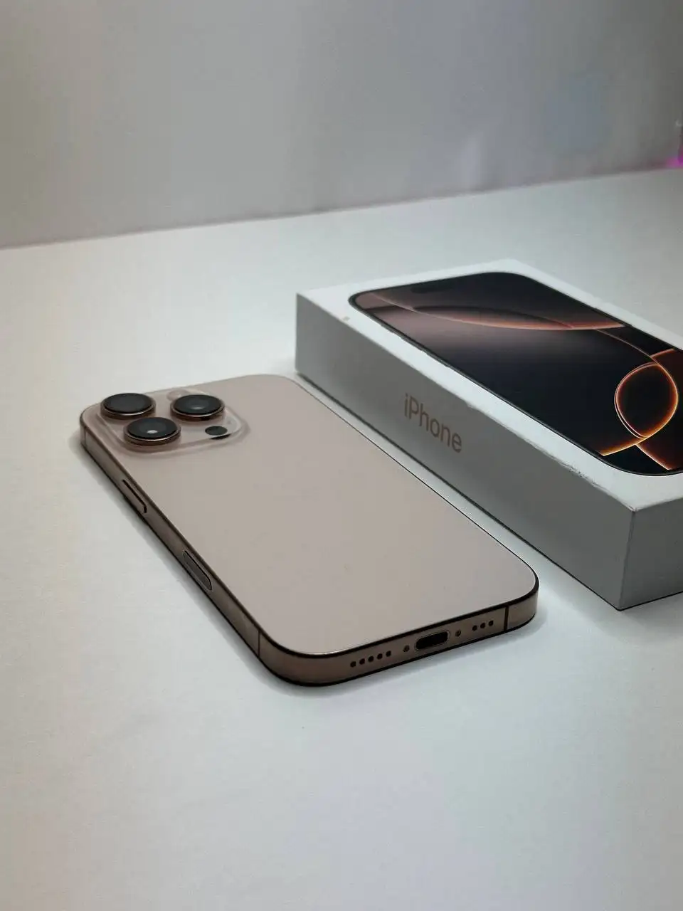 Продается iPhone 16 Pro 256 ГБ в идеальном состоянии - Смартфоны (Электроника) в Чебоксары