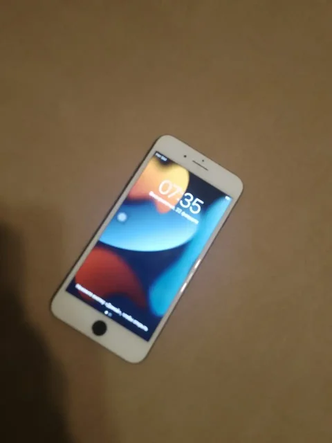 Айфон 7+ 256 ГБ с неработающей кнопкой - Сетевое оборудование в Чебоксары