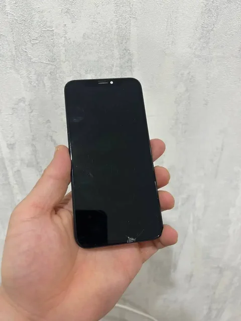 Дисплей на iPhone XS с трещиной - Сетевое оборудование в Чебоксары