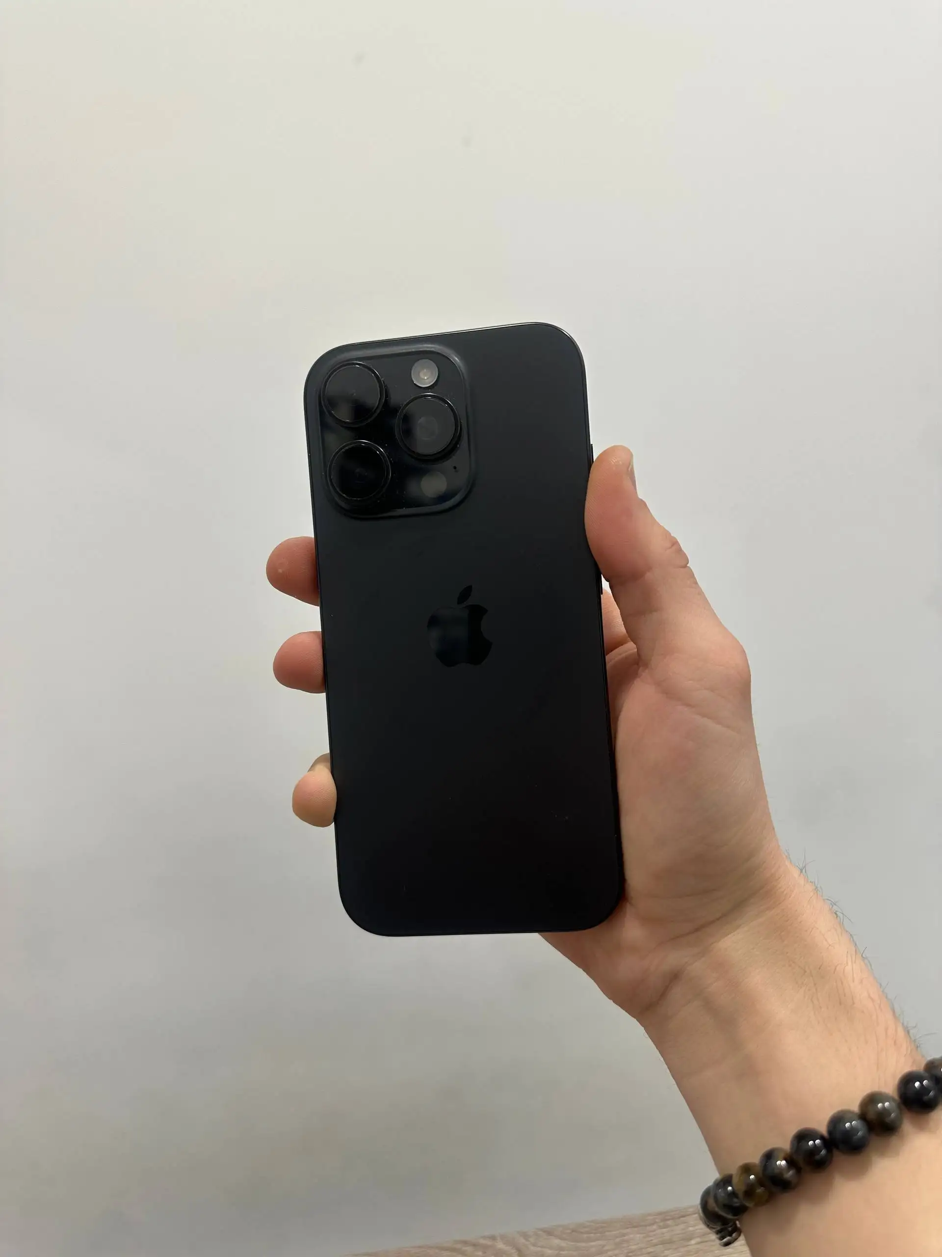 Продам iPhone 16 Pro 128 ГБ - Смартфоны (Электроника) в Чебоксары