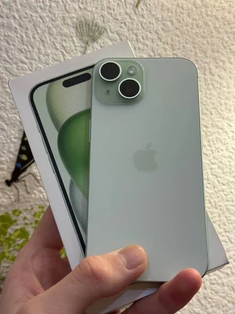 iPhone 15 128 ГБ в идеальном состоянии - Дисплеи в Чебоксары