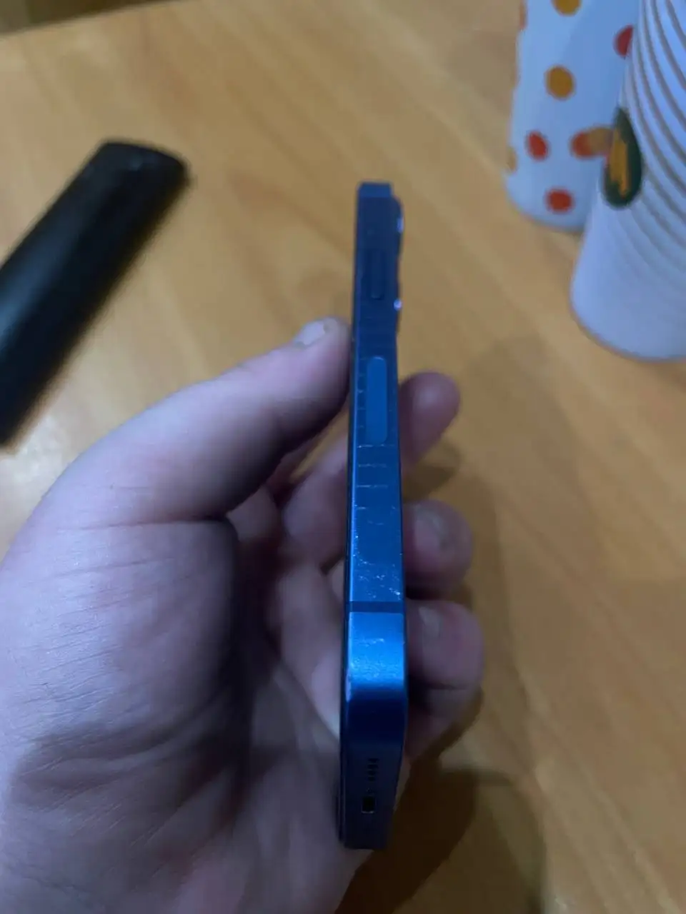 Айфон 13 мини синий с дефектами на обмен - Смартфоны и телефоны (Электроника) в Чебоксары