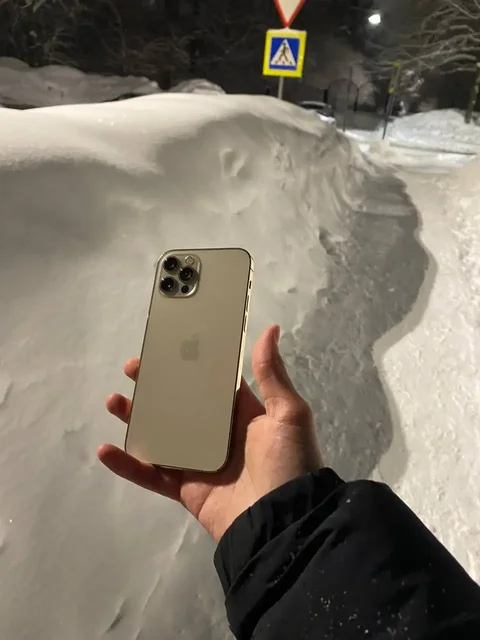 iPhone 12 128гб, 77% акб, с мелкими дефектами - Ноутбуки в Чебоксары