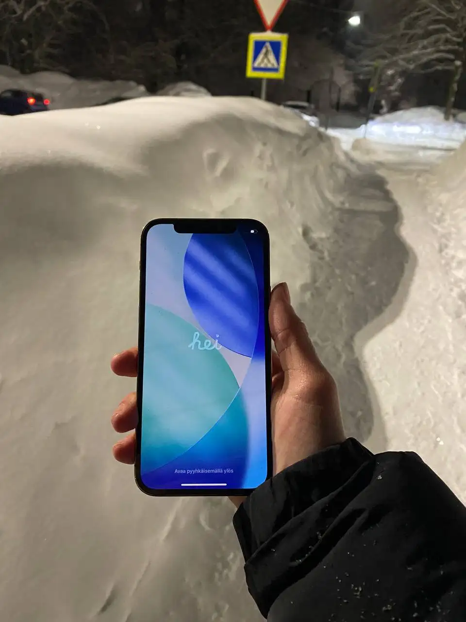 iPhone 12 128гб, 77% акб, с мелкими дефектами - Смартфоны (Электроника) в Чебоксары