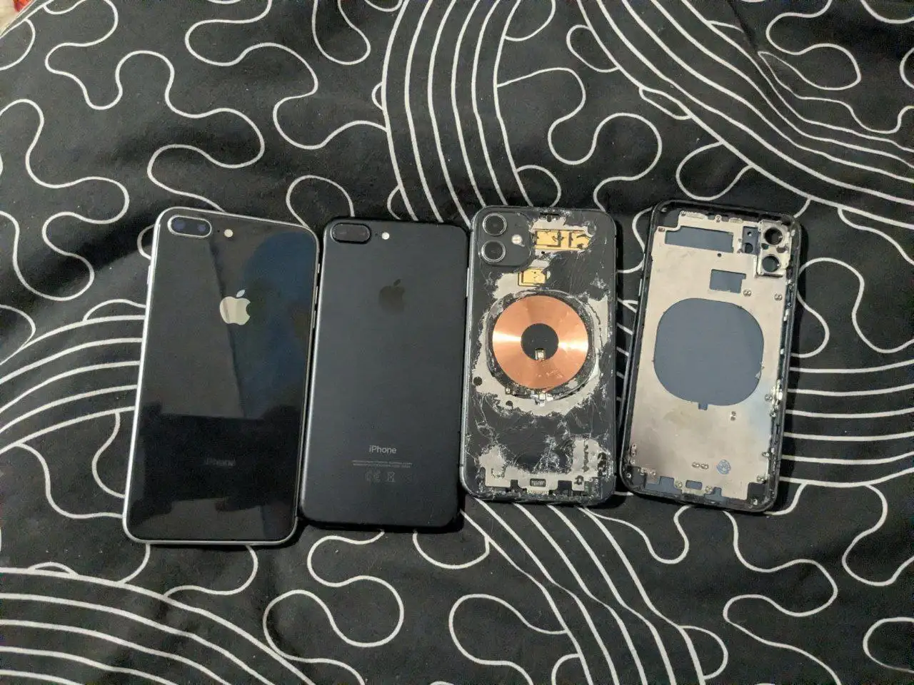 Продажа б/у iPhone разных моделей с неисправностями - Смартфоны и телефоны (Электроника) в Чебоксары