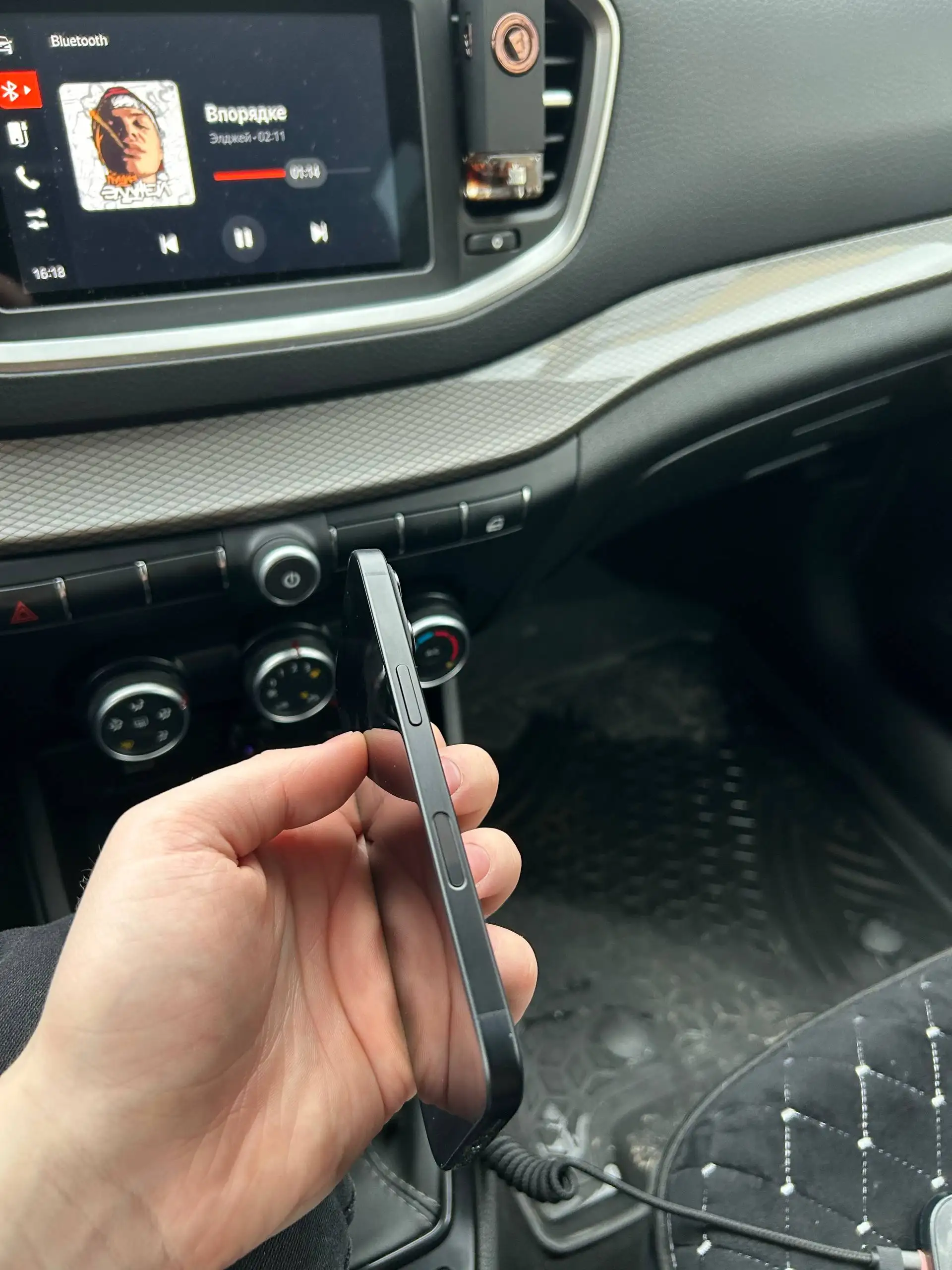 Продам iPhone 16 как донор - Смартфоны и телефоны (Электроника) в Чебоксары