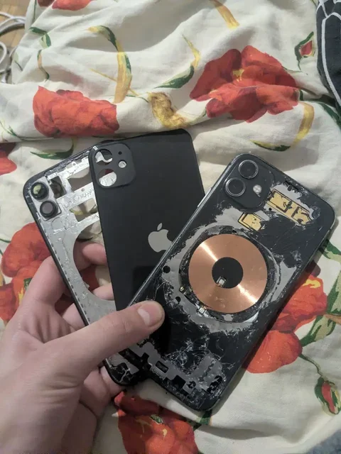 iPhone 11 64GB с заменённым экраном и АКБ - частное объявление в Чебоксары