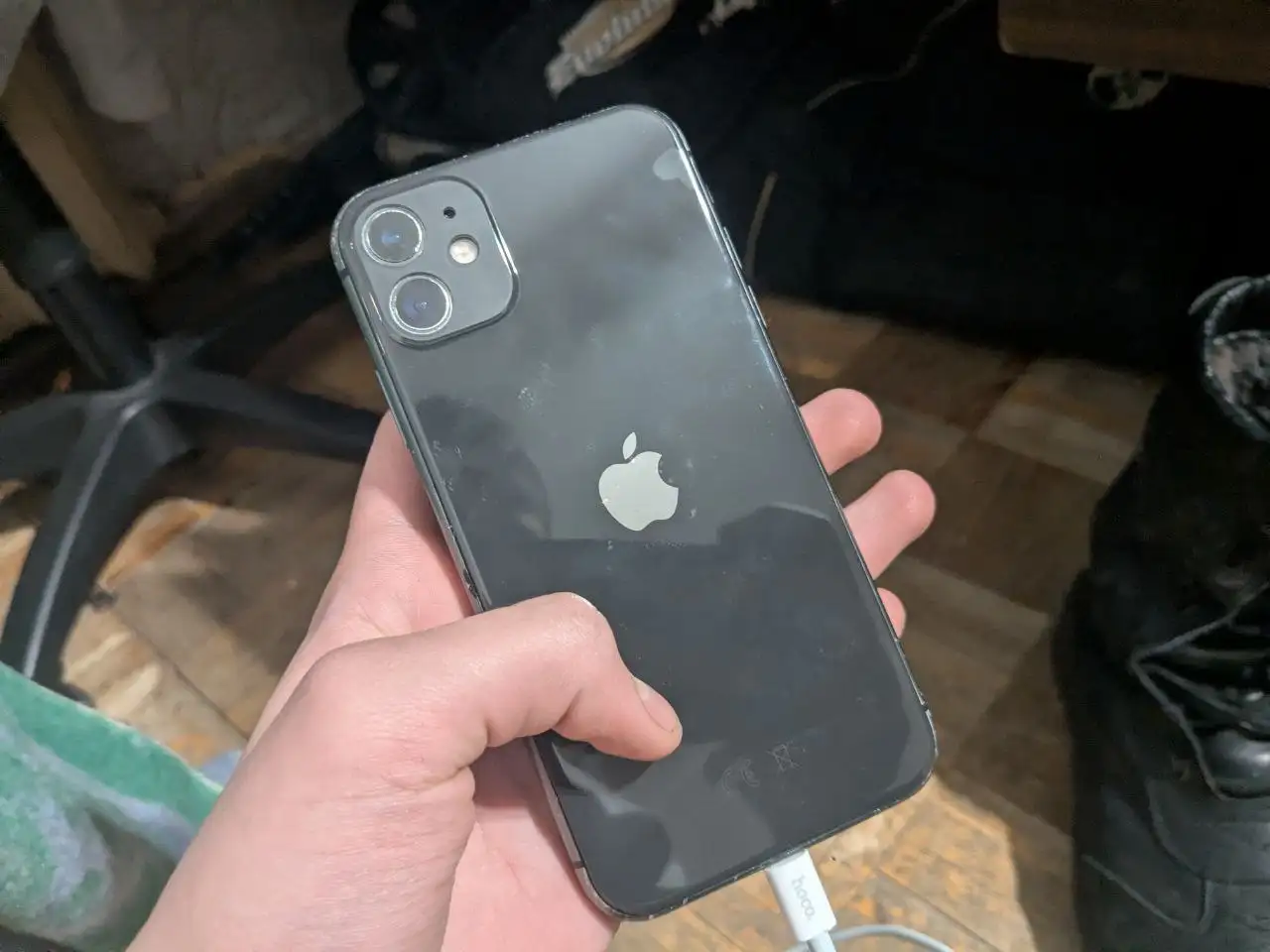 iPhone 11 64GB с заменённым экраном и АКБ - Смартфоны (Электроника) в Чебоксары