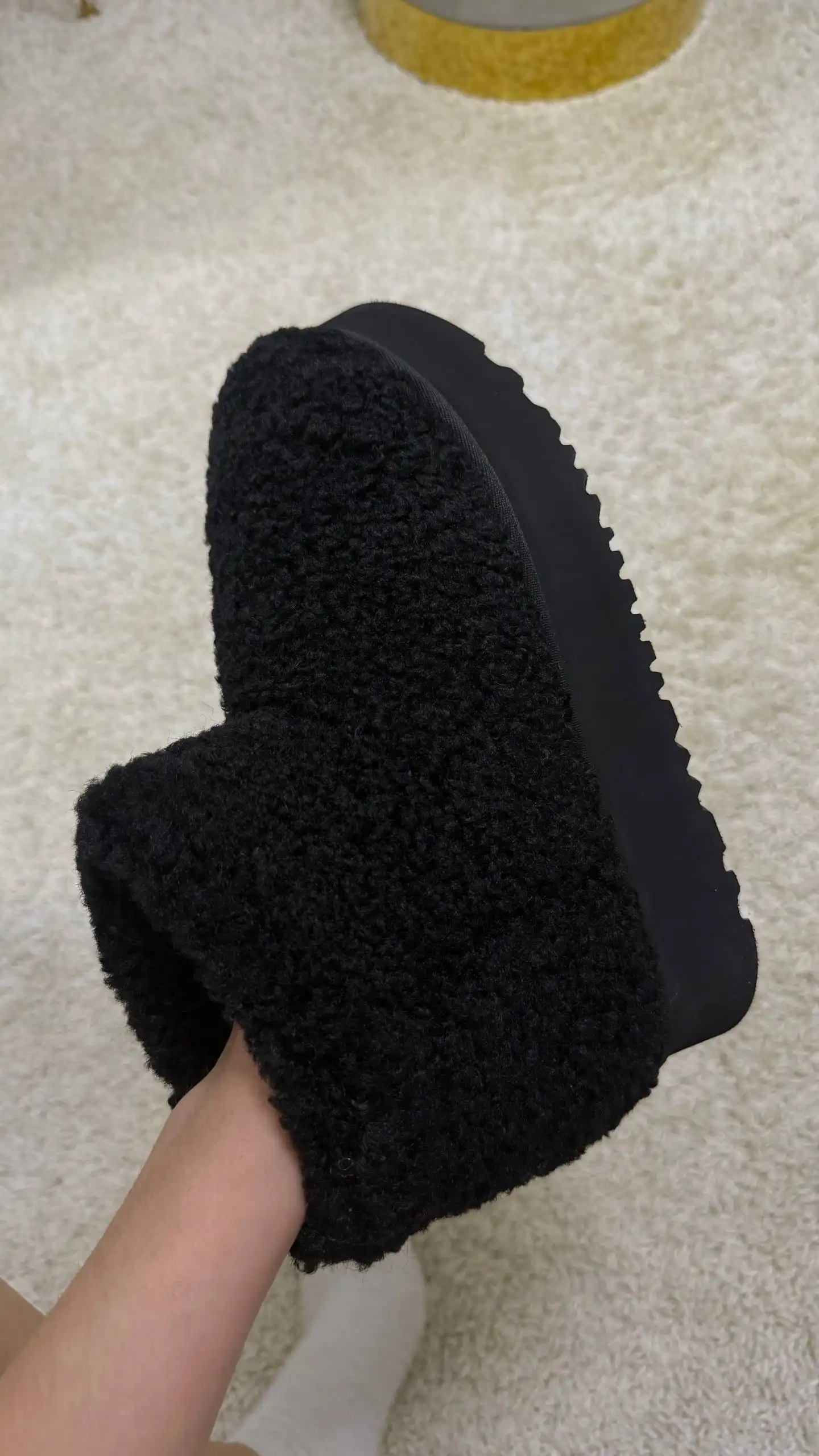 Продам новые 40 размер