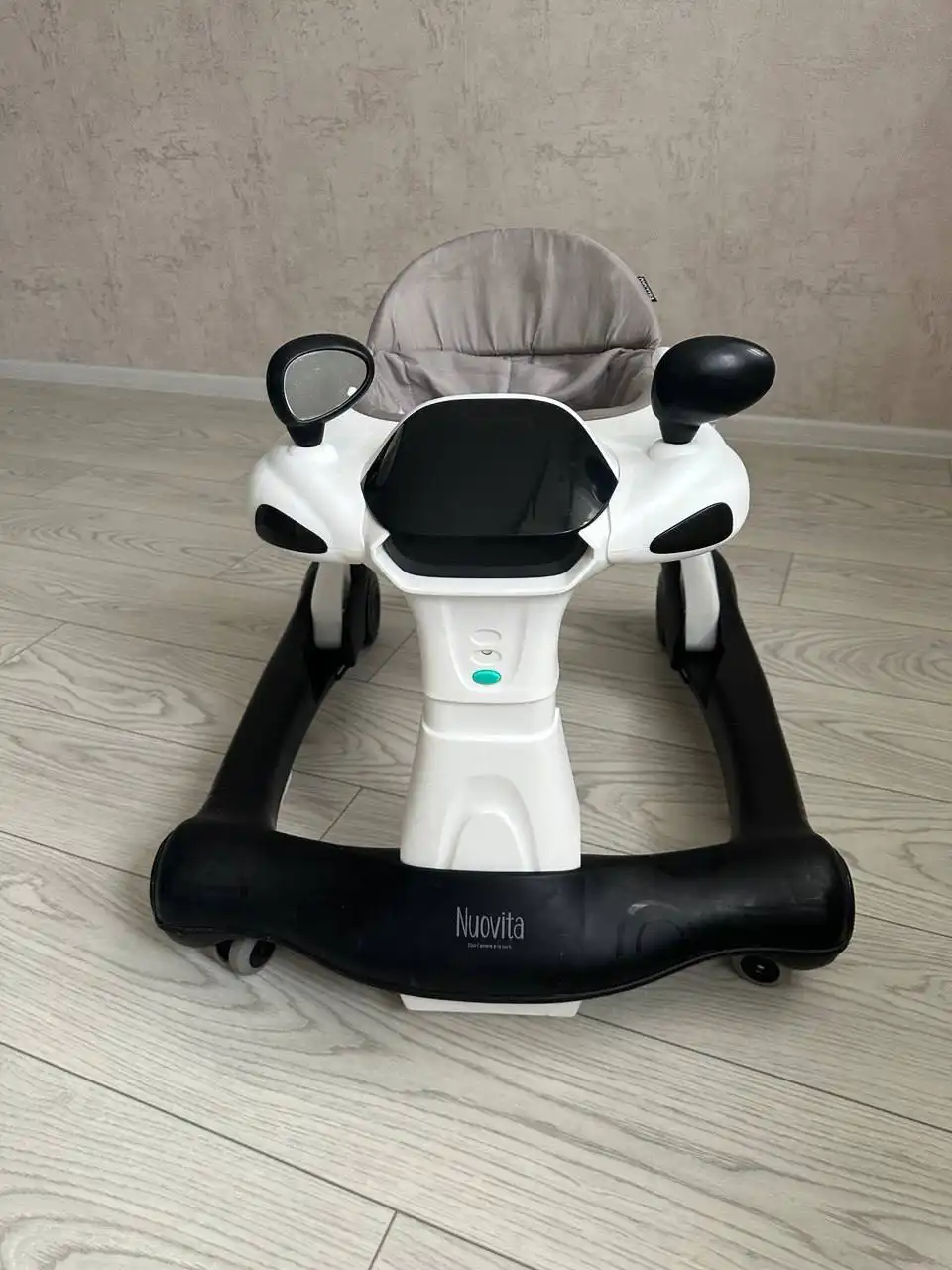 Продам ходунки/толкатель