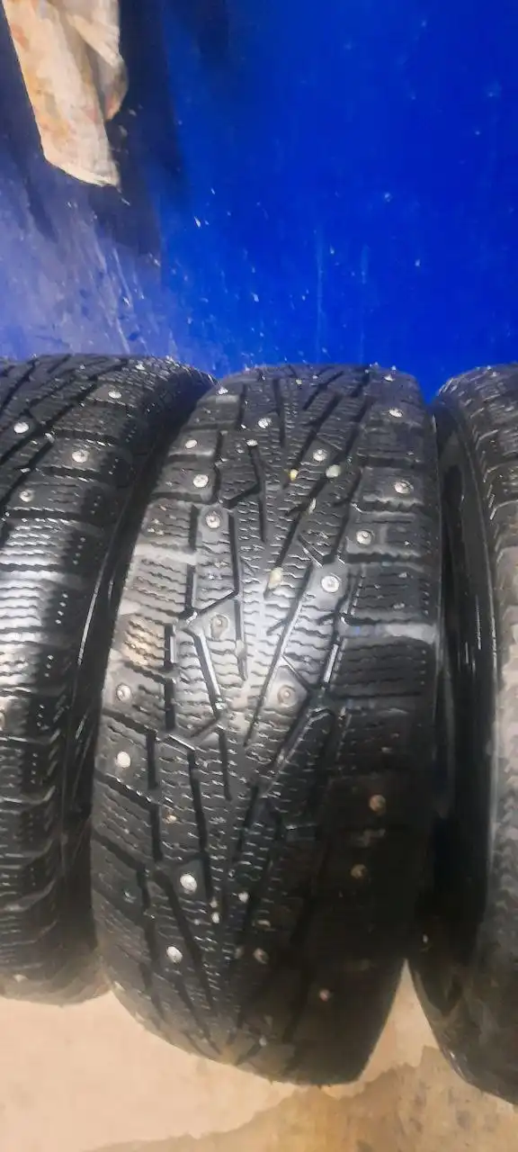 Продажа зимней резины б/у 175/65 R14