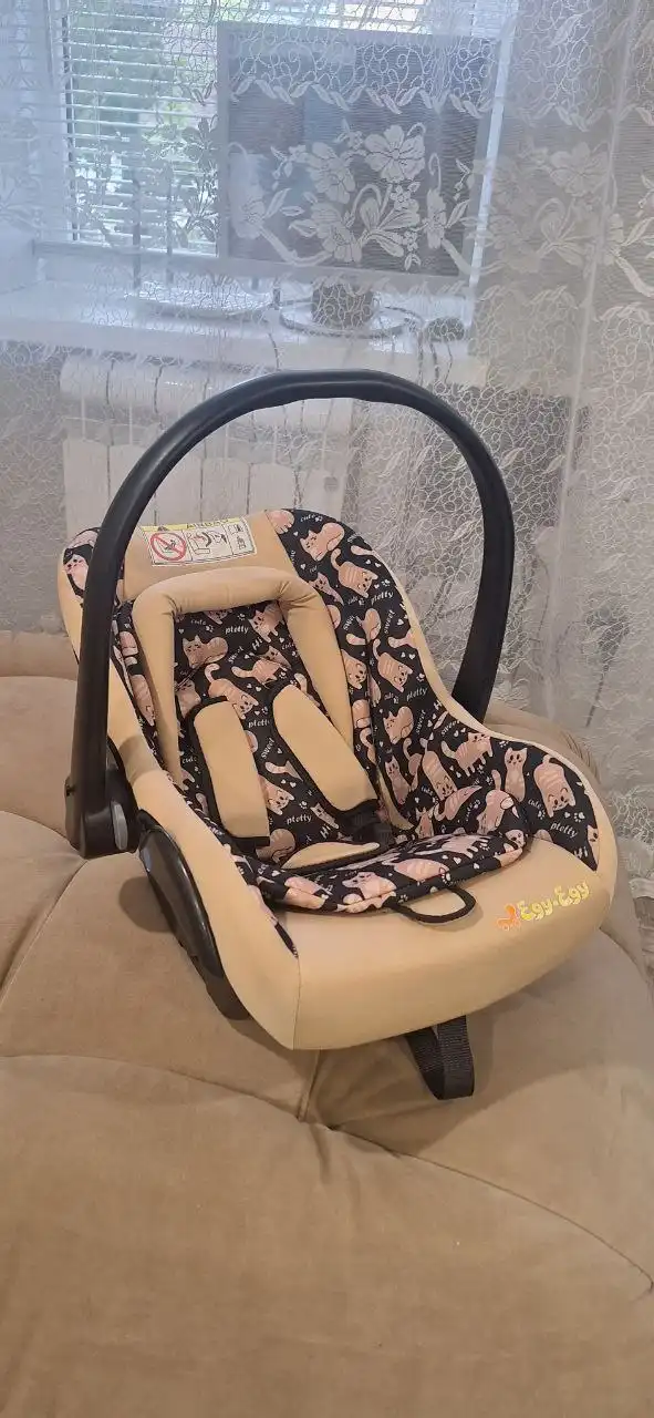 Детская люлька в машину для возраста 0-12 месяцев