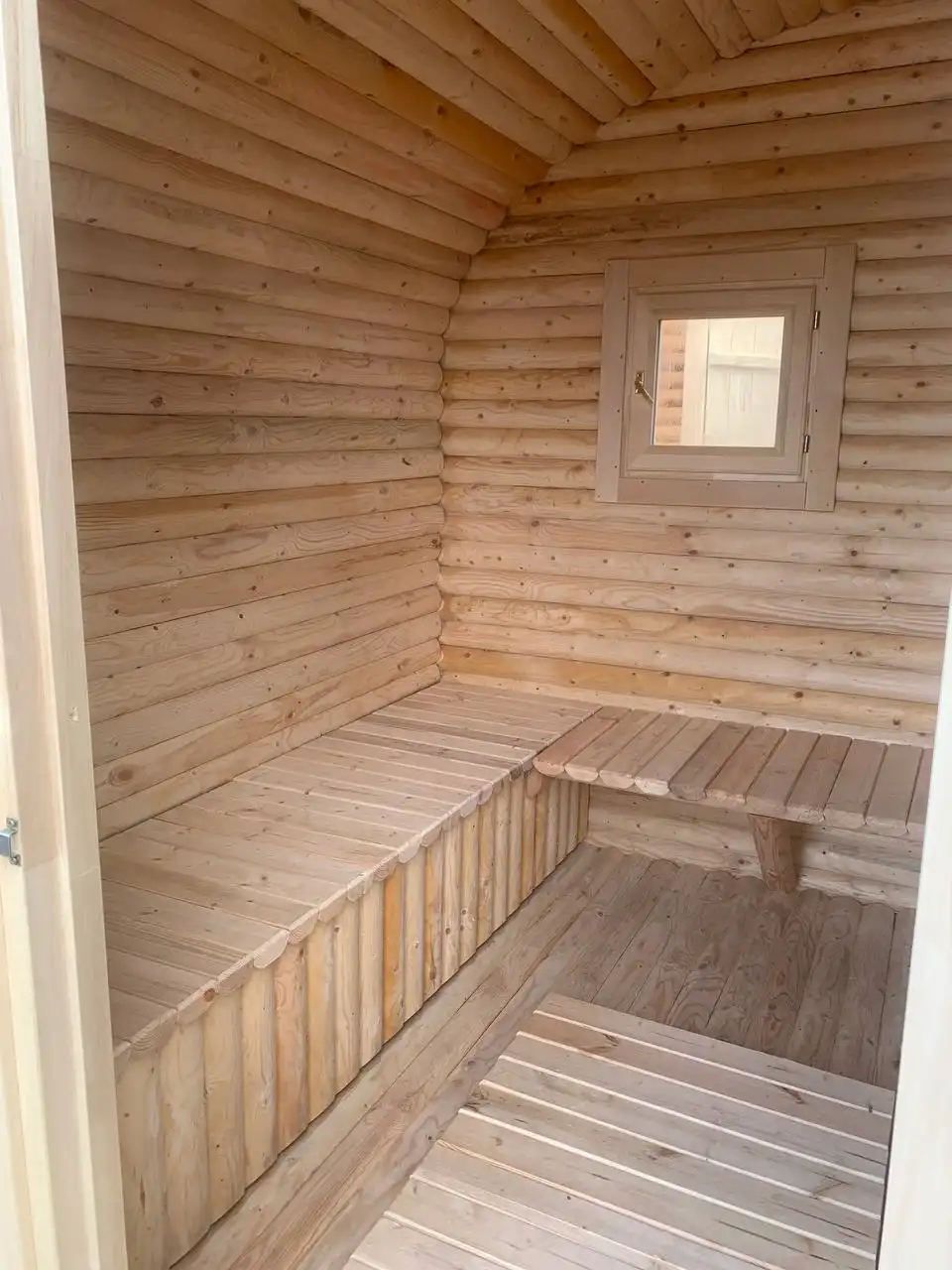 Продажа бань-бочек из оцилиндрованного бревна