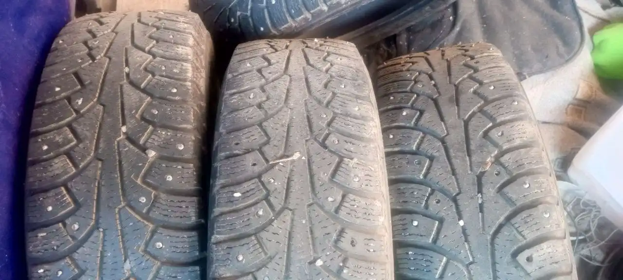 Зимняя куртка б/у в норм состоянии