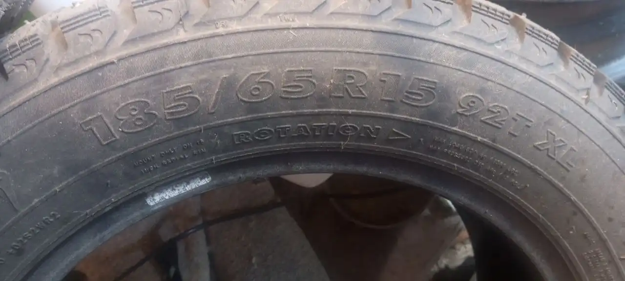 Зимняя куртка б/у в норм состоянии