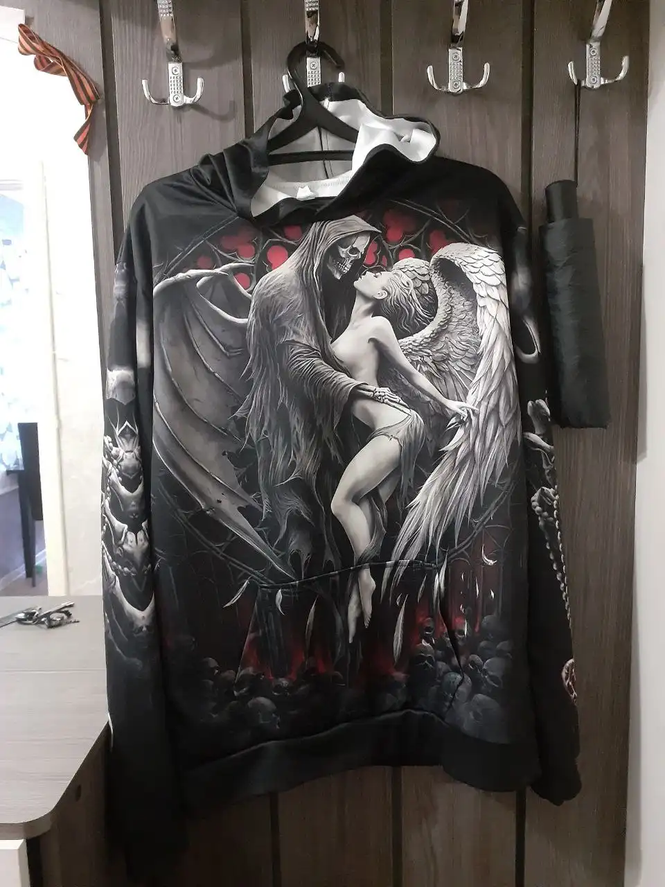 Продажа мужской одежды и обуви