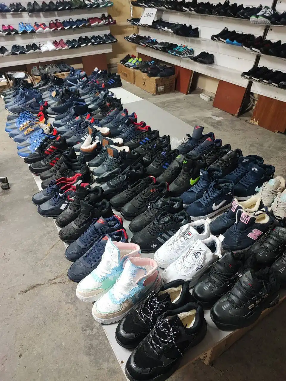 НОВОГОДНЯЯ РАСПРОДАЖА ОБУВИ