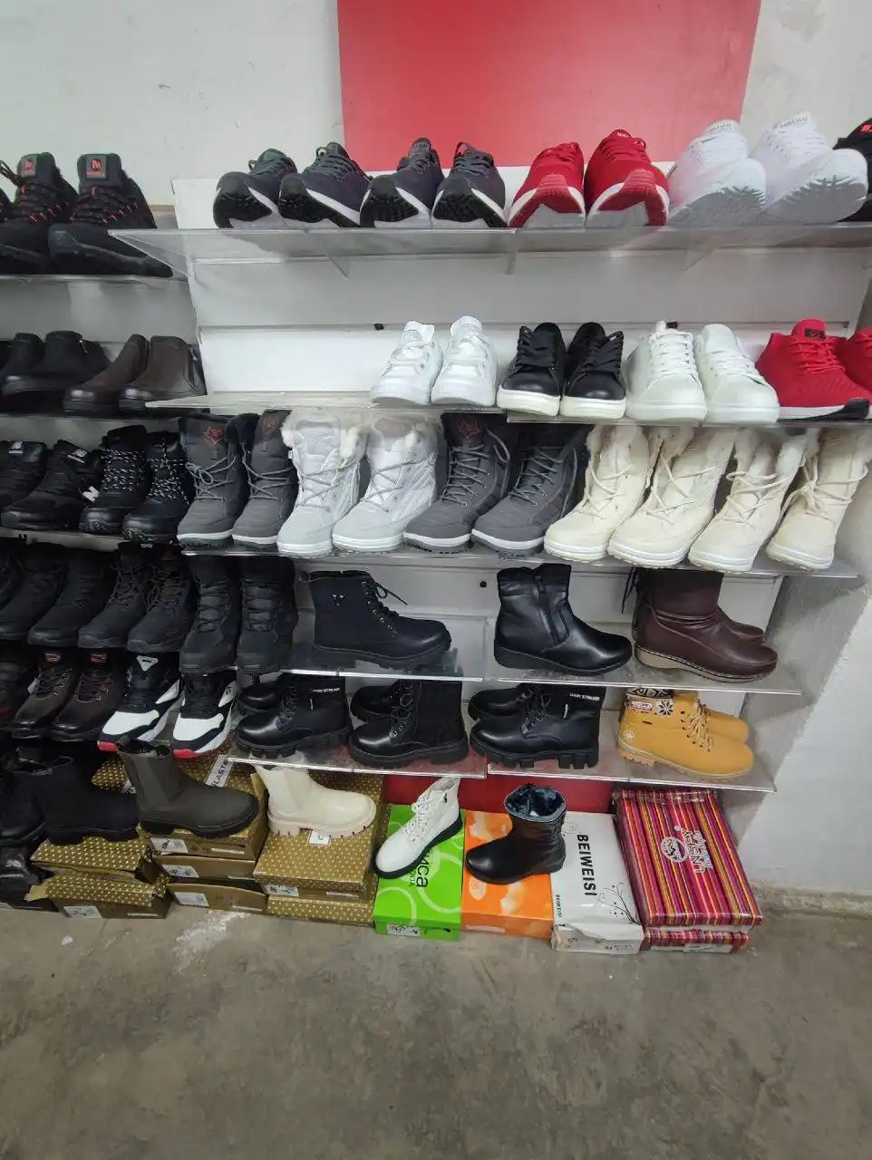 НОВОГОДНЯЯ РАСПРОДАЖА ОБУВИ