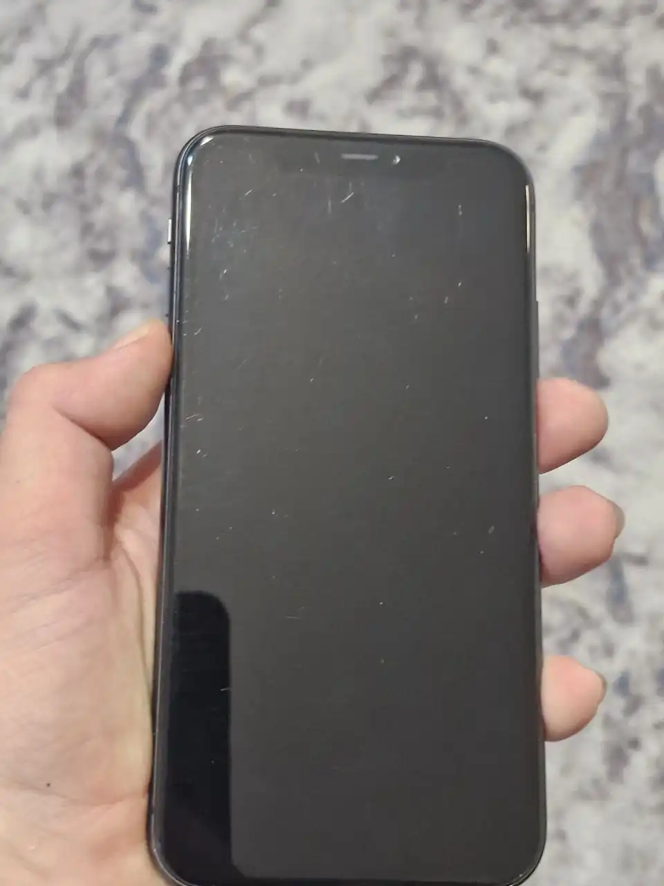 Продам iPhone 11