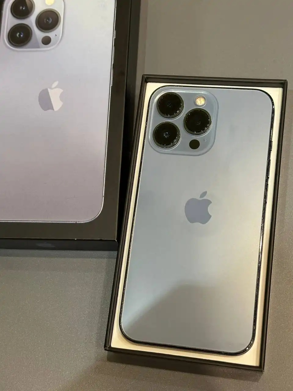 Продам iPhone 13 Pro 128GB Blue