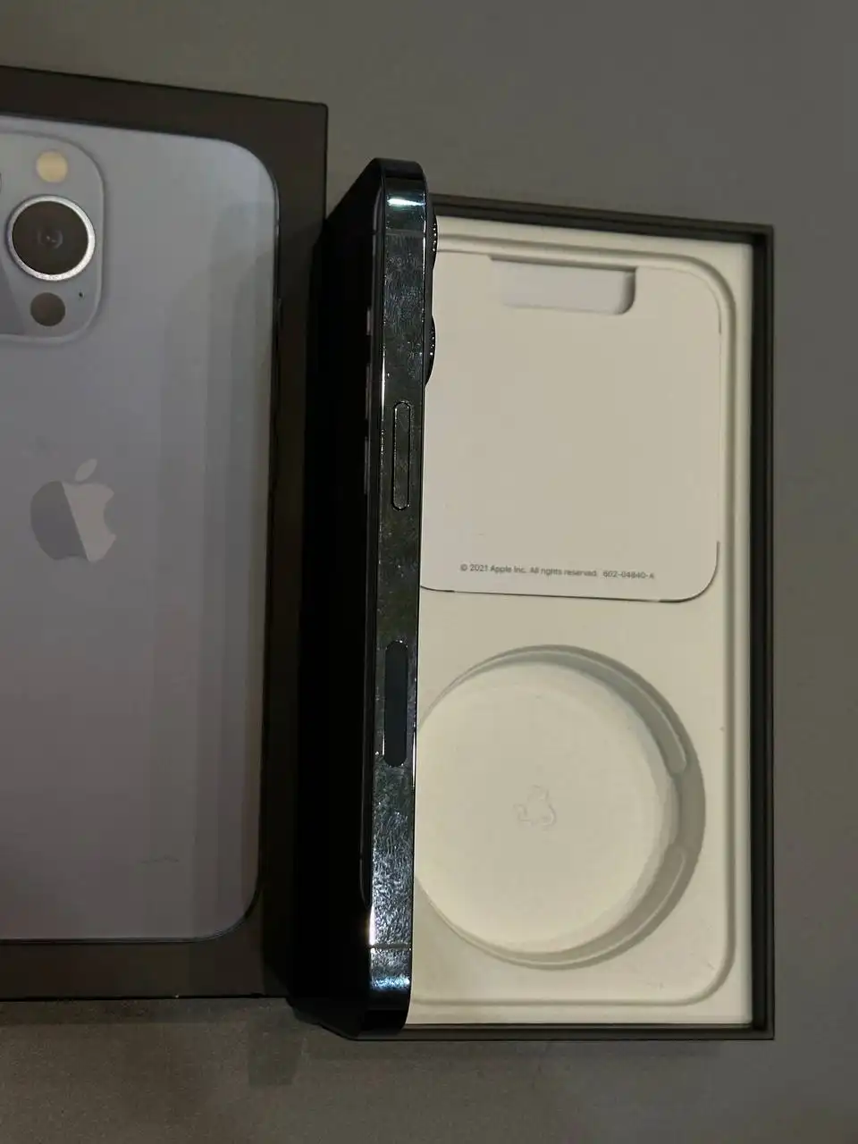 Продам iPhone 13 Pro 128GB Blue