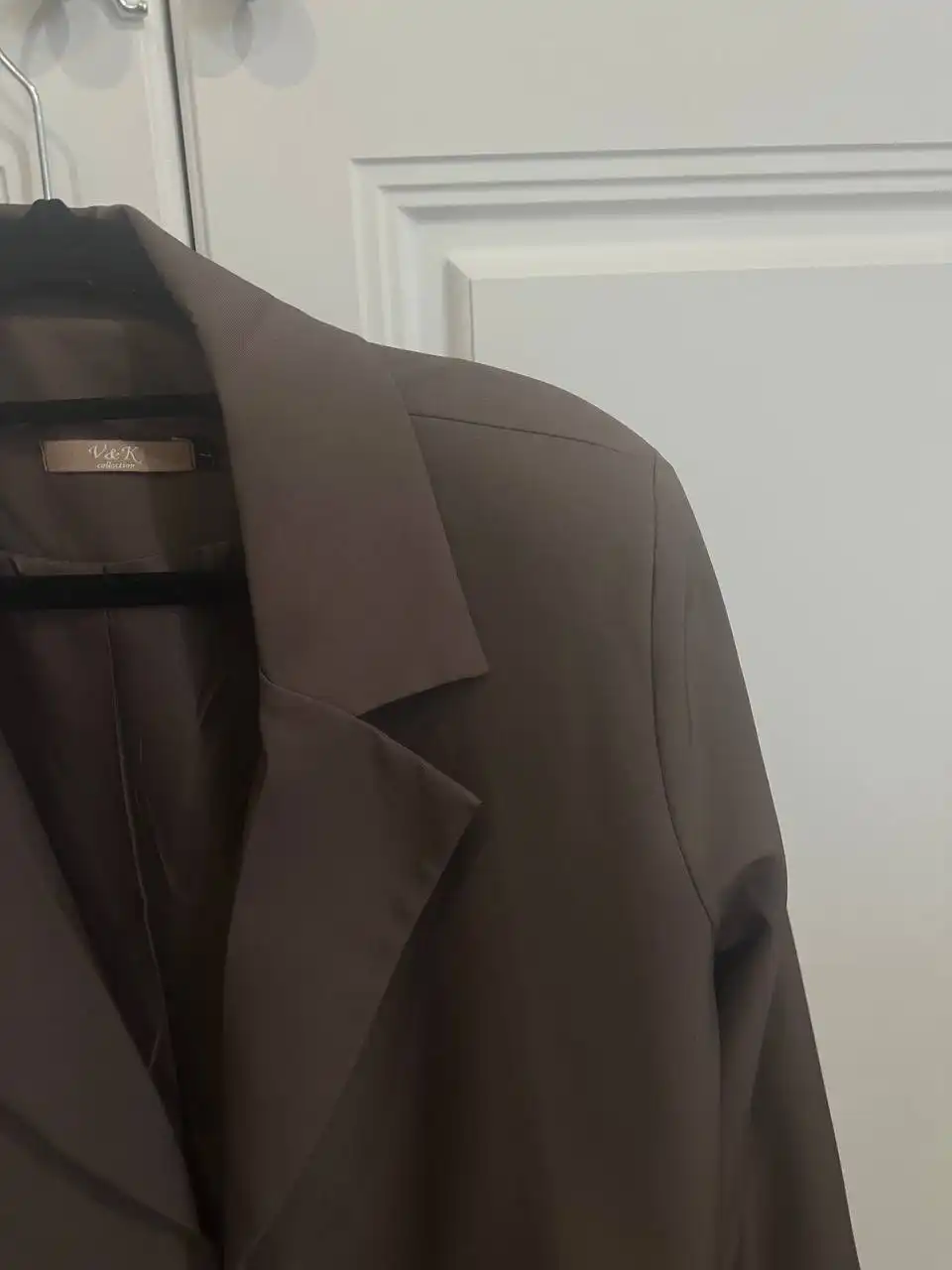 Пиджак коричнево-кофейный L прямой с небольшими плечиками