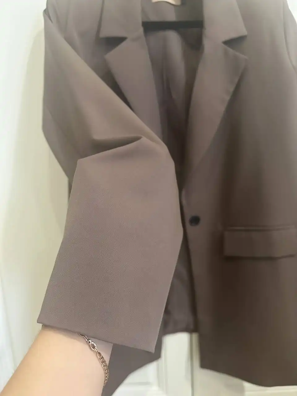 Пиджак коричнево-кофейный L прямой с небольшими плечиками