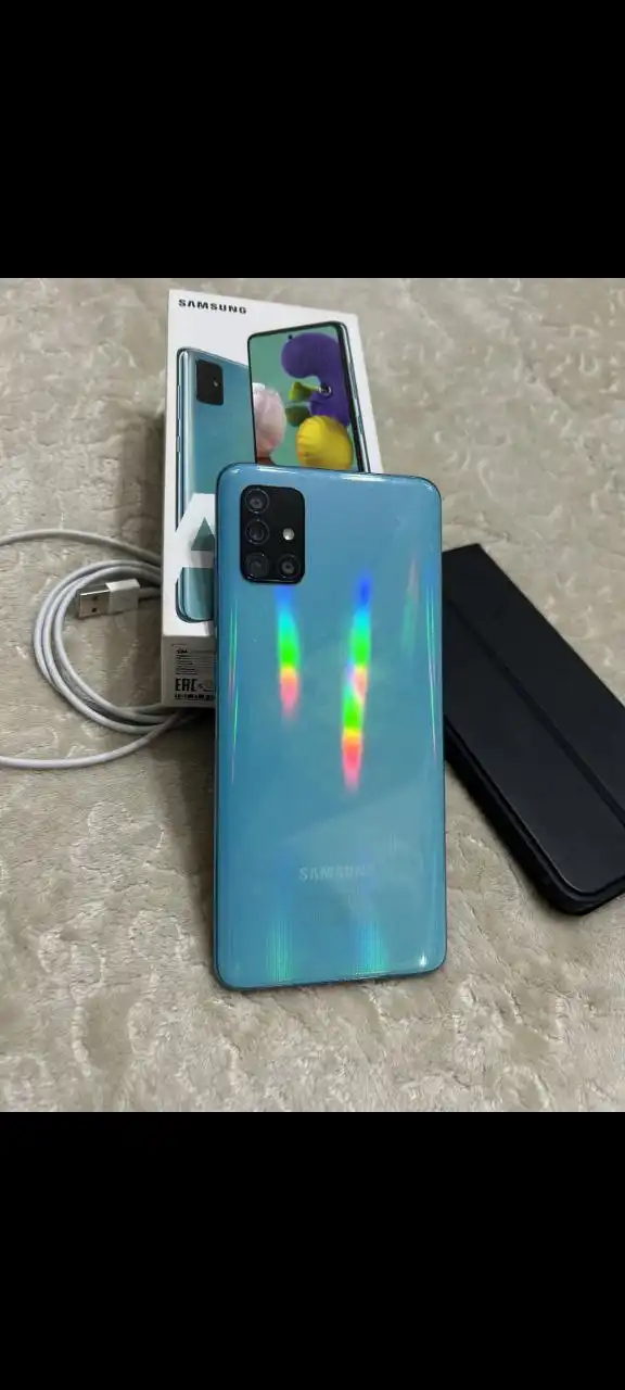 Продам Samsung A51 64GB