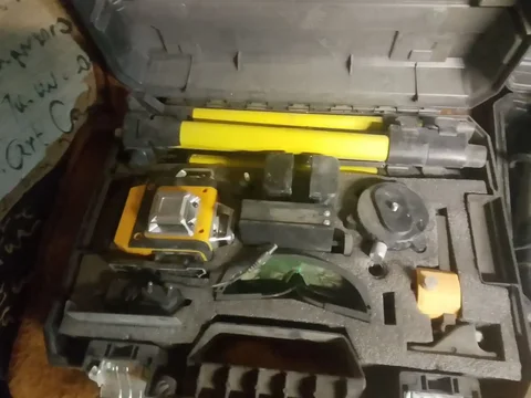 Лазерный уровень б/у - Разное в Орск