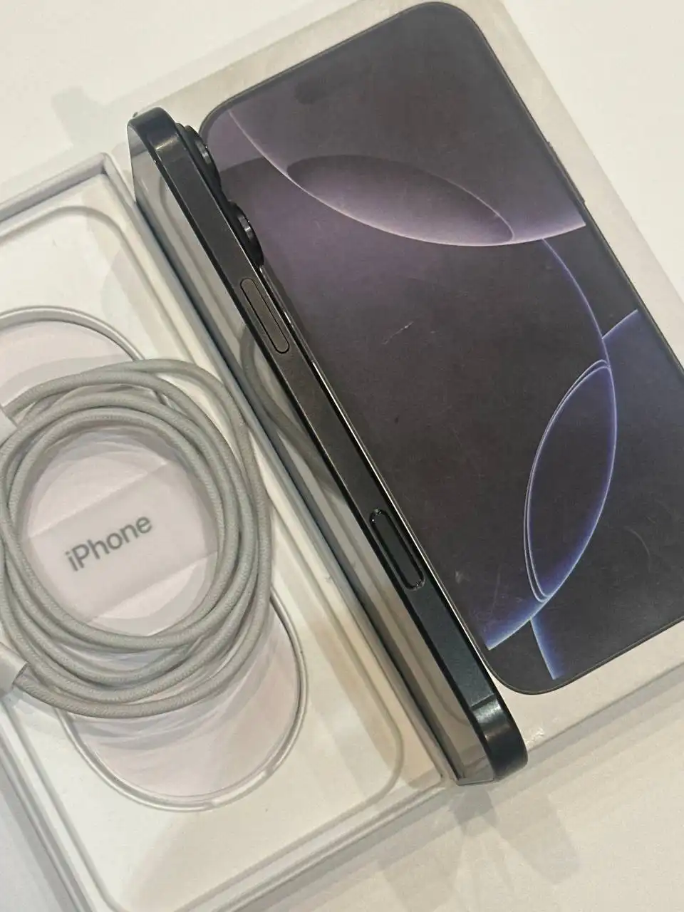 Продам iPhone 16 Pro Max 256GB Black