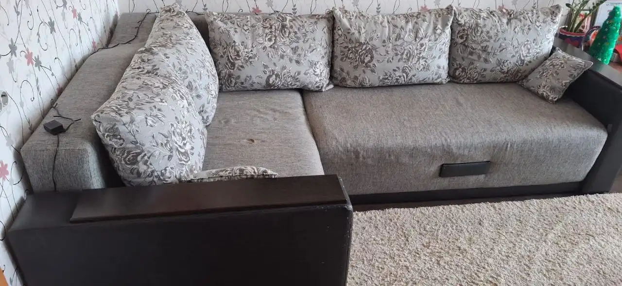 Угловой диван с креслом б/у