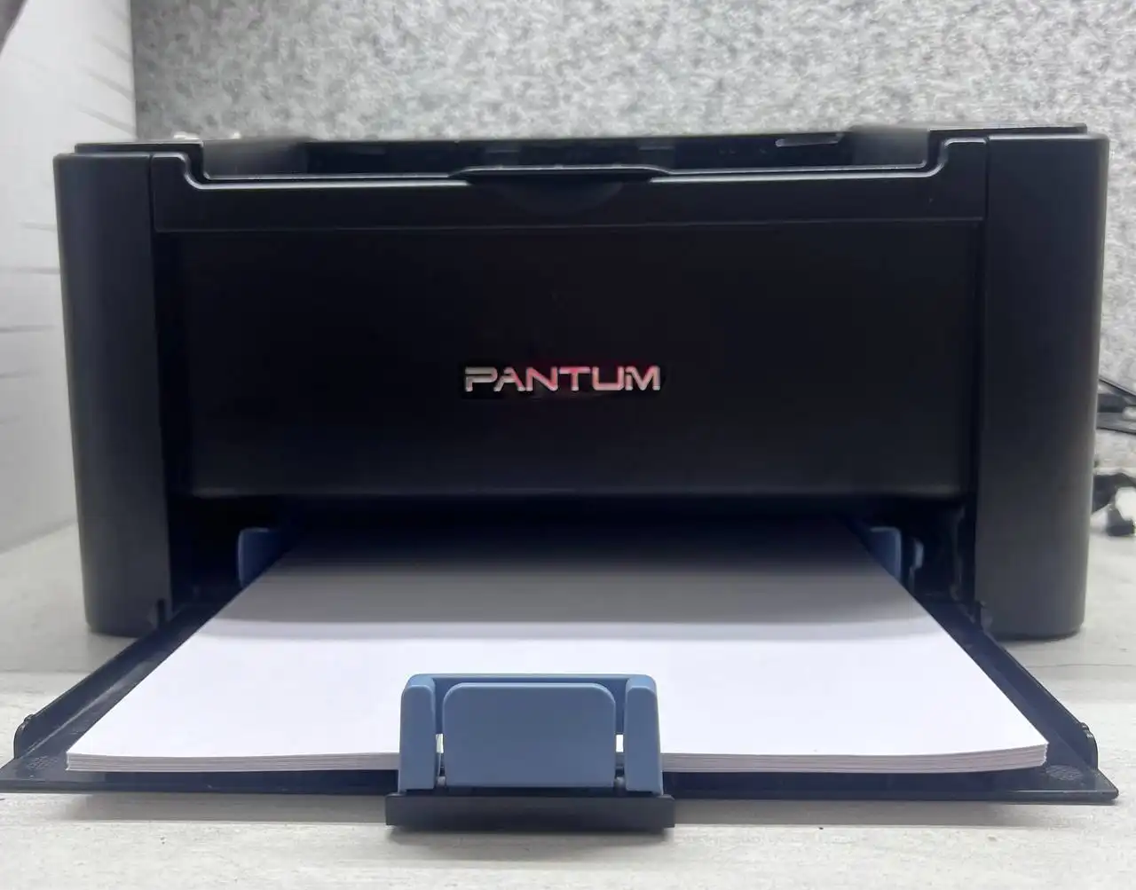 Продам лазерный принтер Pantum 2207