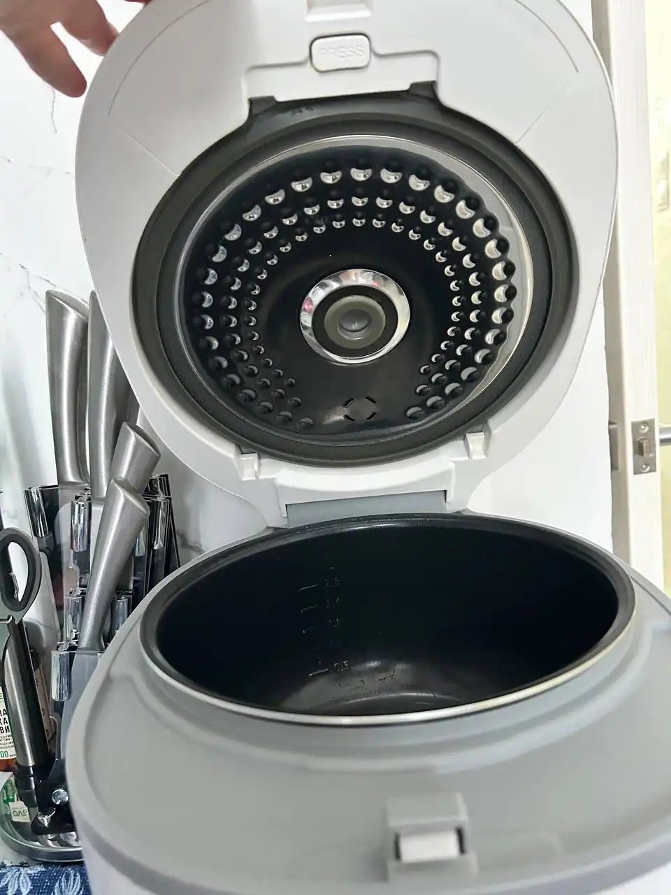 Продам мультиварку в идеальном состоянии