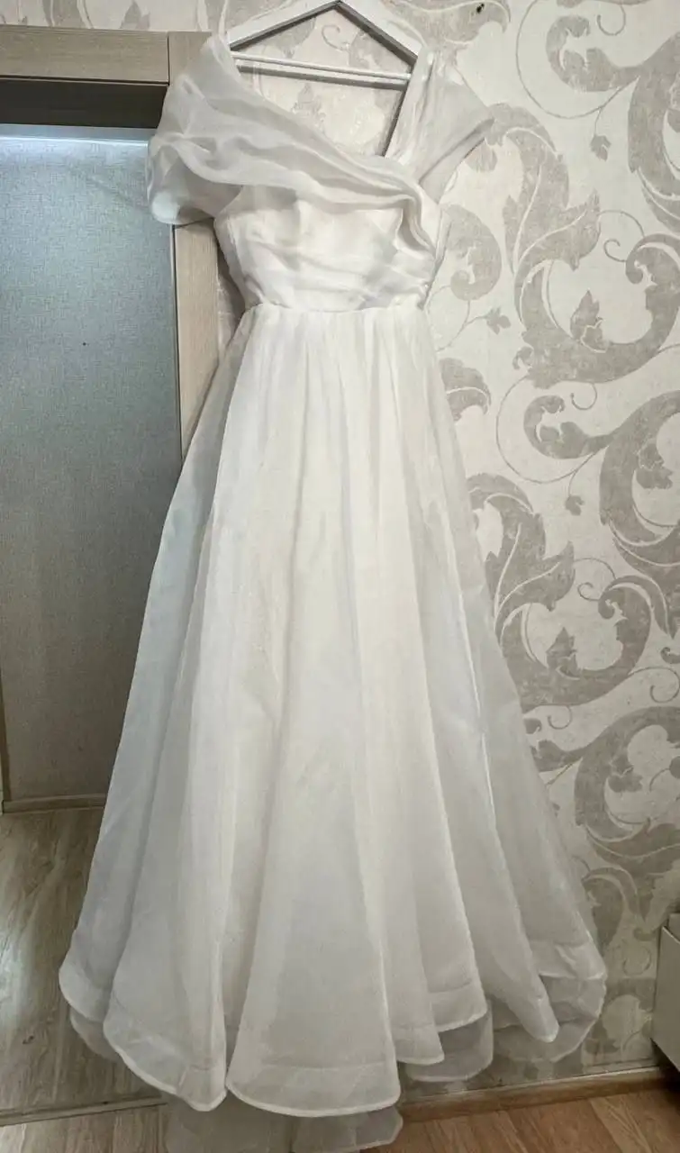 Продам свадебное платье в отличном состоянии - Свадебная одежда (Одежда) в Орск