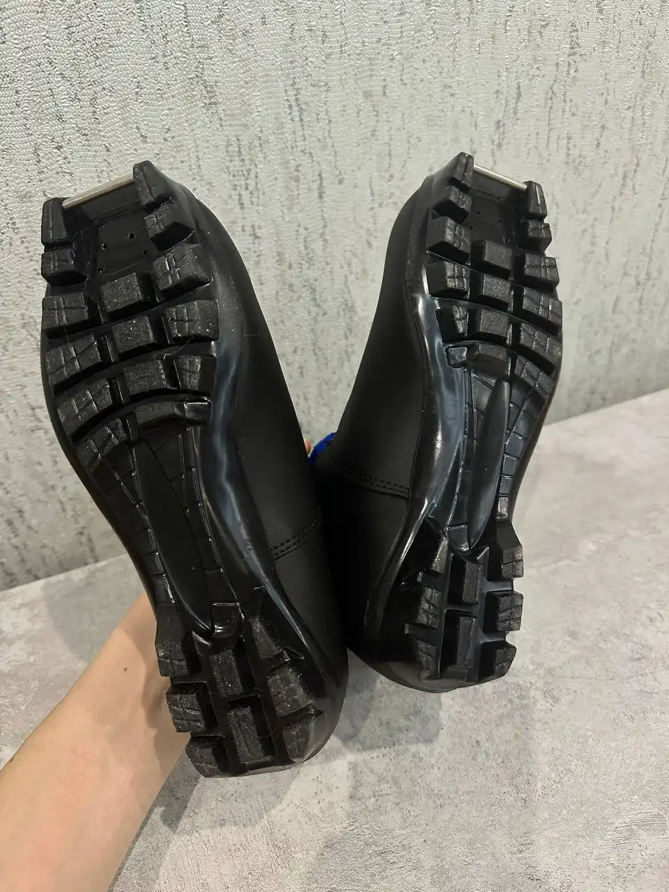 Продам ботинки для беговых лыж абсолютно новые - Лыжное снаряжение (Хобби и отдых) в Орск