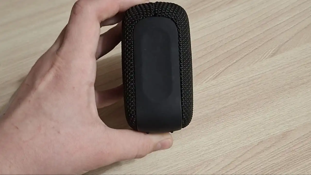 Продам колонку Hoco в хорошем состоянии - Аудиотехника (Электроника) в Орск