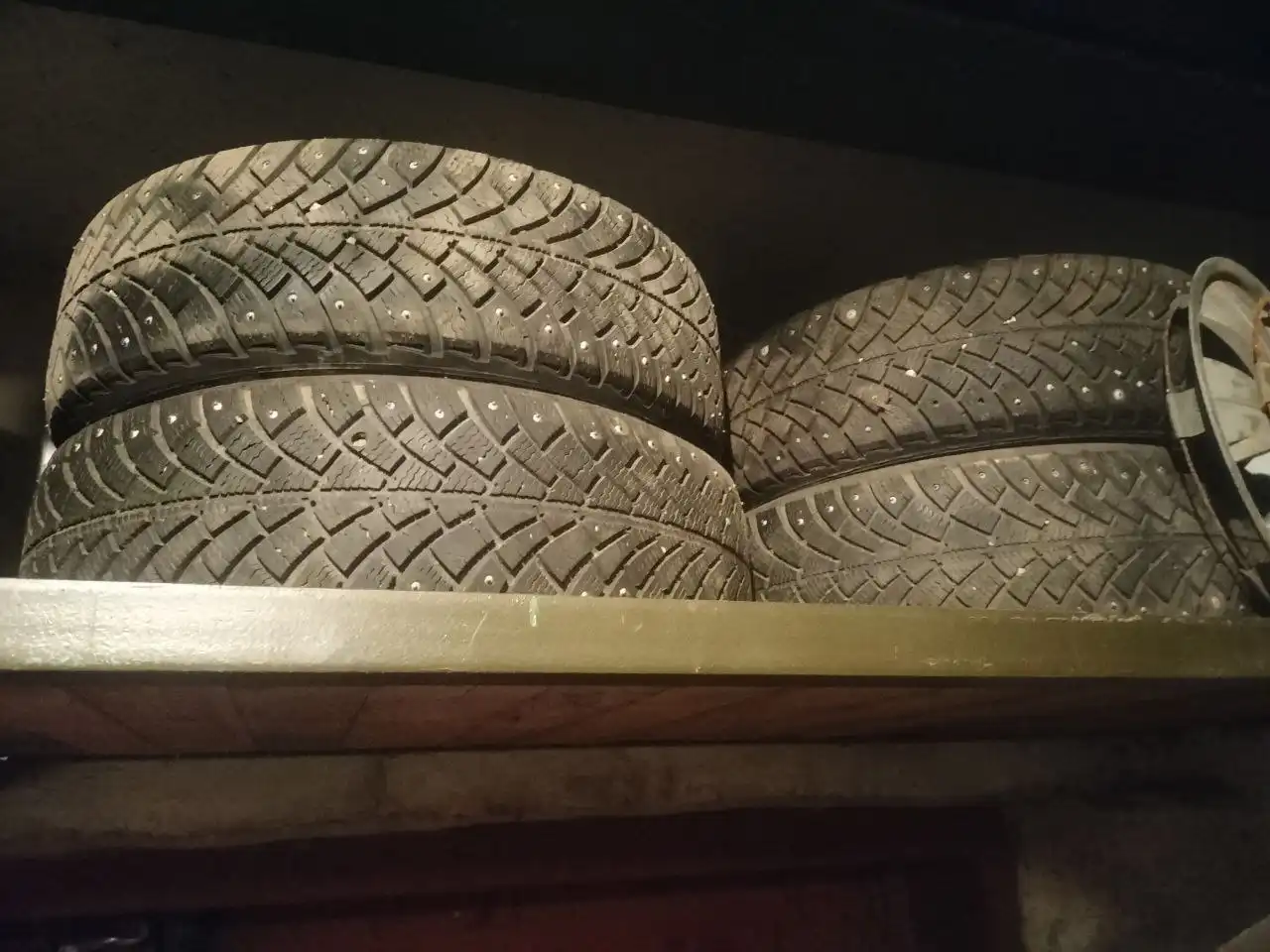 Продажа шин Гудрич 185/65/15 в сборе - Шины и диски (Запчасти) в Орск