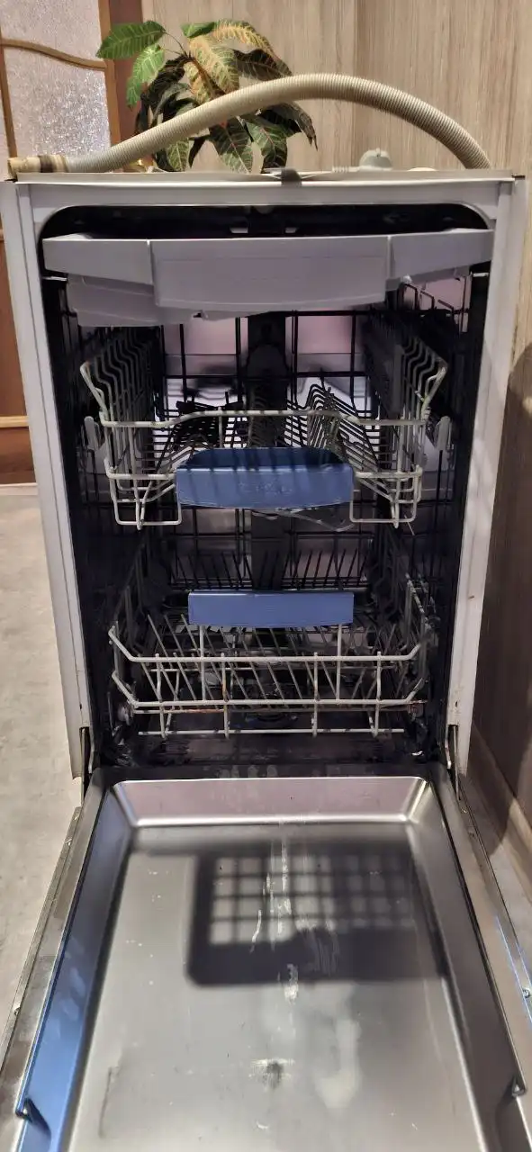 Продам встраиваемую посудомоечную машину Bosch - Крупная бытовая техника (Для дома и дачи) в Неизвестно