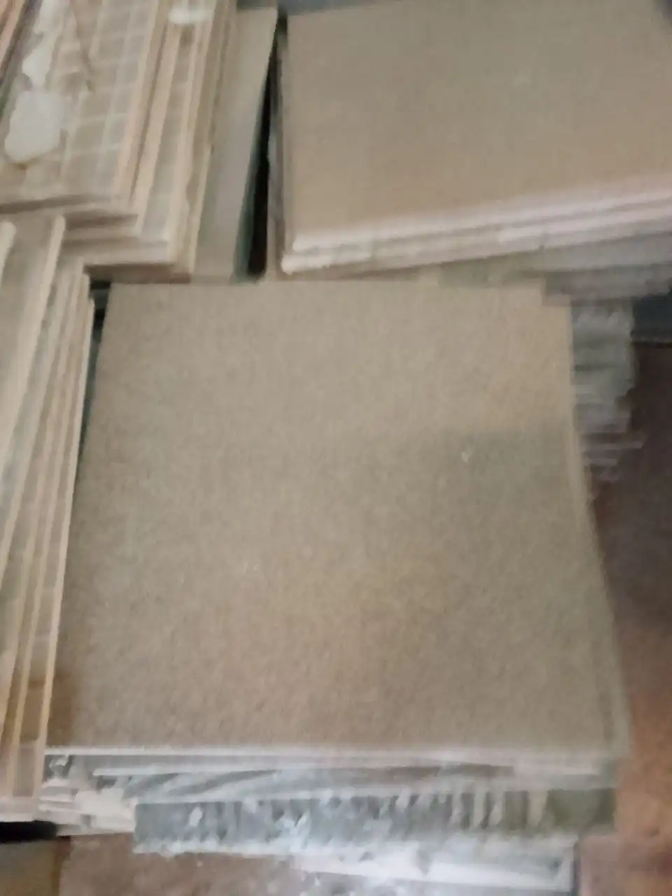 Продажа б/у половой плитки 40x40 - Стройматериалы (Для дома и дачи) в Орск