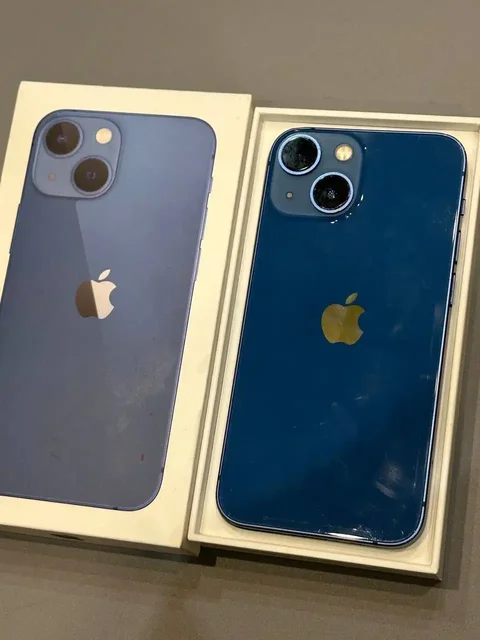 Продам iPhone 13 mini 256 gb Blue - Смартфоны и телефоны в Орск