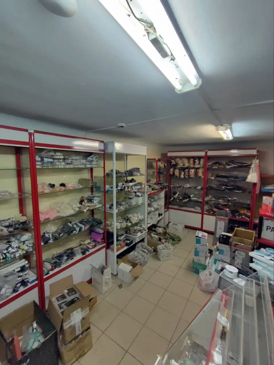 Распродажа товаров для бьюти сферы - Стройматериалы в Орск