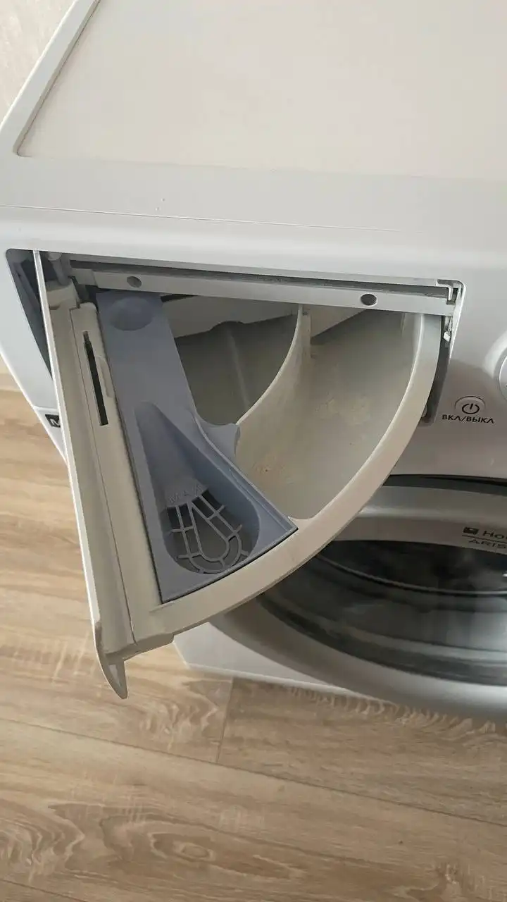 Стиральная машинка (работает только быстрая стирка, требуется ремонт) - Техника для дома (Барахолка) в Орск