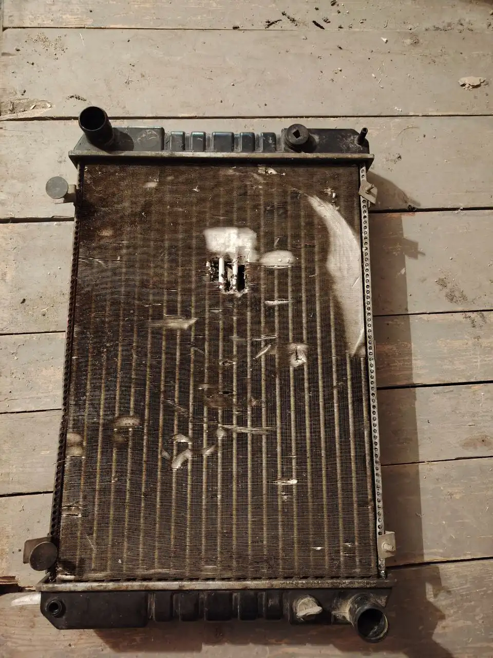 Продам радиатор охлаждения на Газель - Радиаторы (Запчасти) в Орск