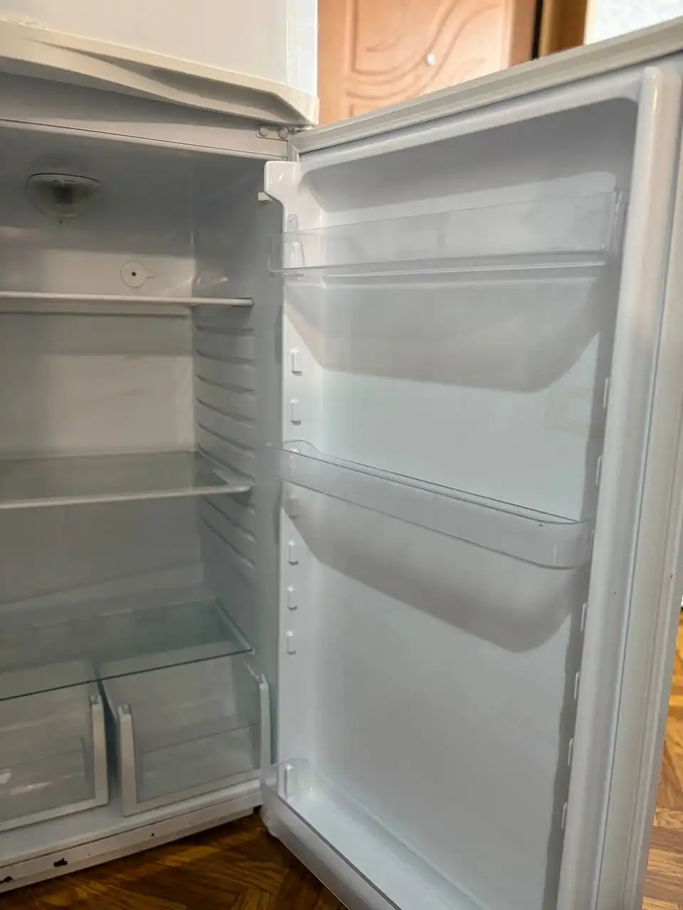 Продажа холодильника в Орске - Крупная бытовая техника (Для дома и дачи) в Орск