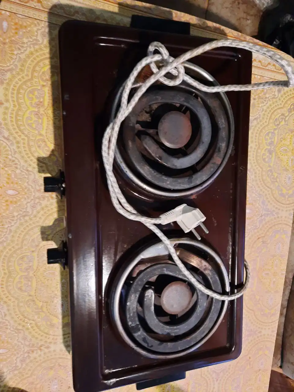 Продам рабочую плитку - Барахолка в Орск