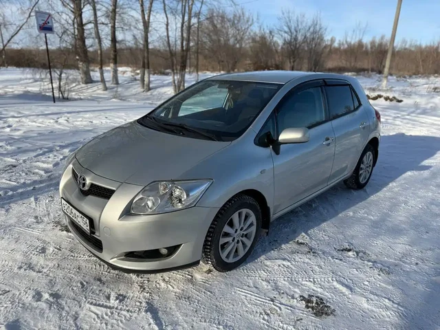 Продам Тойота Аурис 2008 года в максимальной комплектации - Авто в Неизвестно