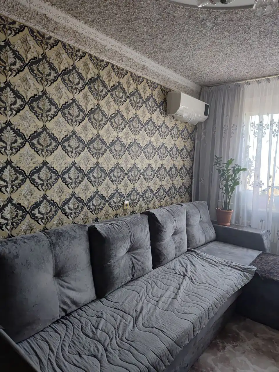 Продажа 3-комнатной квартиры с мебелью и кондиционерами - Квартиры (Недвижимость) в Орск