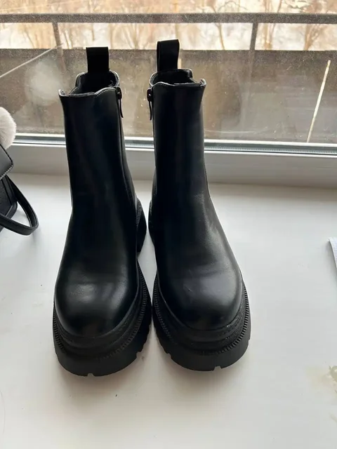 Продам новые зимние ботинки 39 размера - Спортивная одежда в Орск