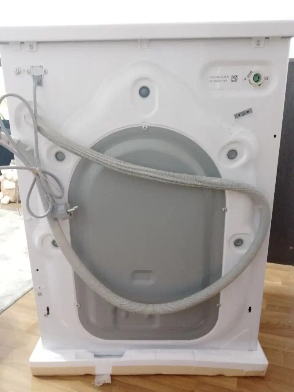 Продам стиральную машину с протекающим лотком - Барахолка в Орск